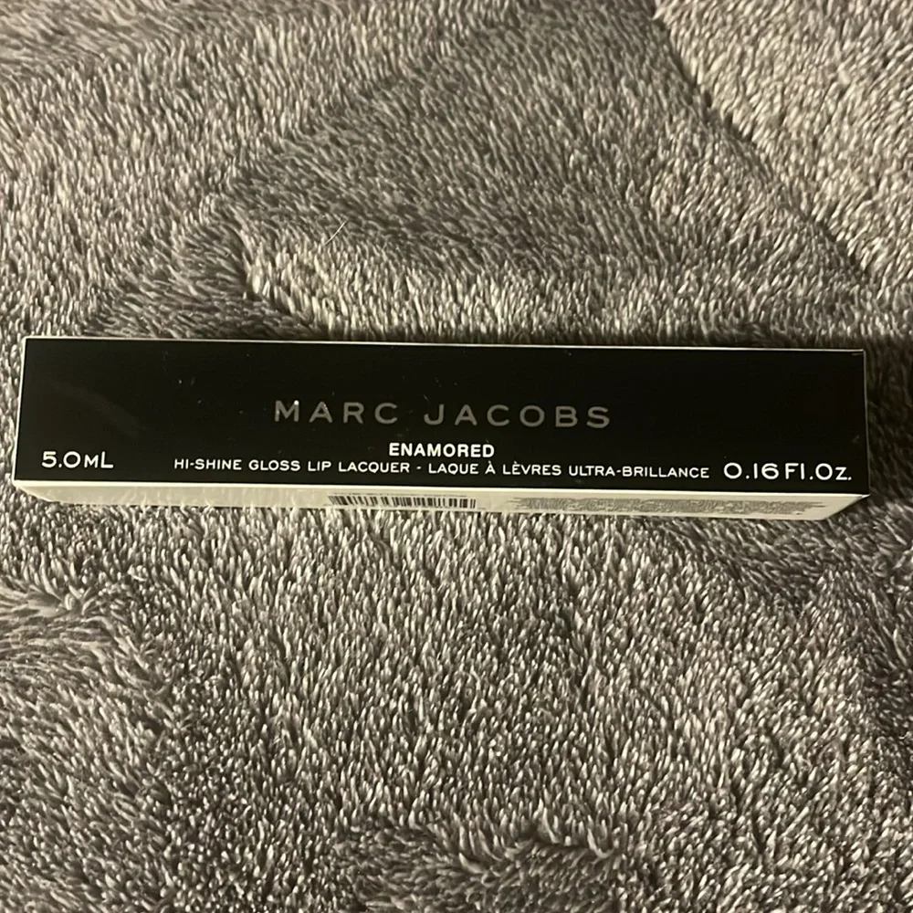 Marc Jacobs Cherry Moon (352) Enamored Hi-Shine Gloss Lip